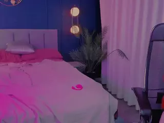 SofiLynn's Live Sex Cam Show