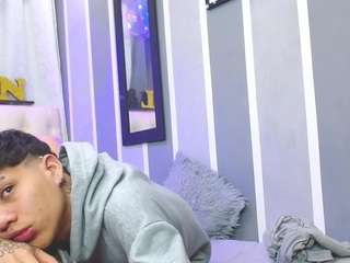 twinks-hot01 from CamSoda is Freechat