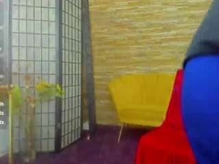 aisharouhi Live Webcam on CamSoda