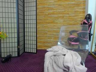 aisharouhi Live Webcam on CamSoda