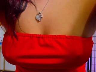 aisharouhi live cam profile