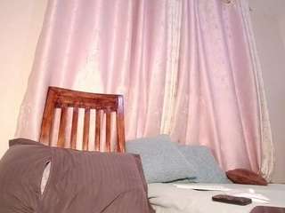 Live webcam model curvymelanin on Soda Cams