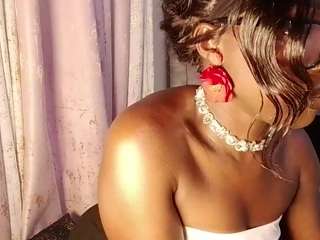 curvymelanin Live Webcam on CamSoda