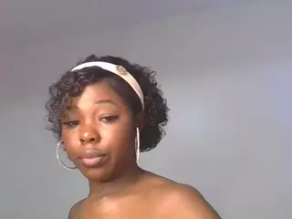 sexxychocolate's Live Sex Cam Show