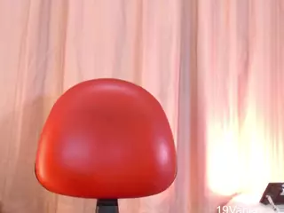 19Vanee's Live Sex Cam Show