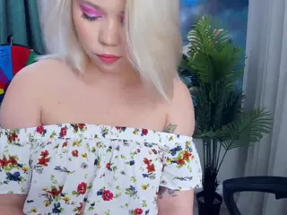 BloomingHeart's Live Sex Cam Show