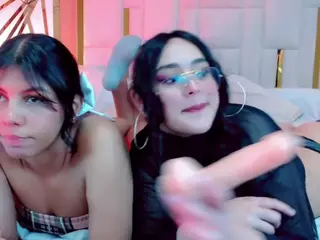 couplecumbonny's Live Sex Cam Show