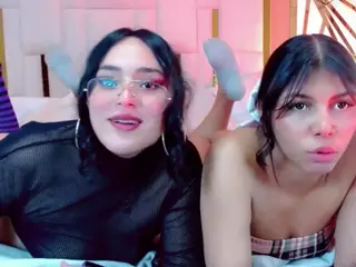 couplecumbonny's Live Sex Cam Show