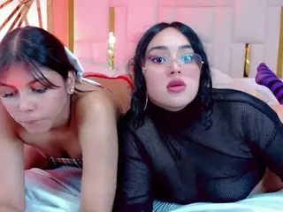 couplecumbonny's Live Sex Cam Show