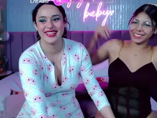 couplecumbonny's Live Sex Cam Show