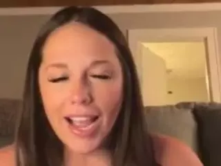 laciemaeve's Live Sex Cam Show