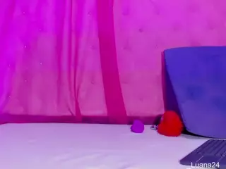 Luana24's Live Sex Cam Show