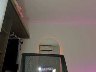 nikkitatsx