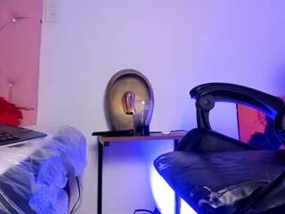  ana-thompson chat room