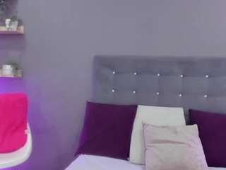 ariarusso Live Webcam on CamSoda