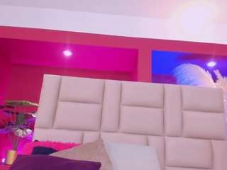 AriaRusso live cam preview