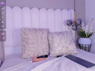 atenearoberts from CamSoda is Freechat