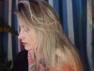 avivafaith Live Webcam on CamSoda