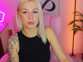 crystal-barbie camsoda Randm Video Chat 