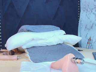 EdaBonne live webcam show