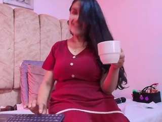 marcela-toca, female webcam model,  years old, on live webcam