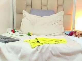 Marcela-Toca live webcam show