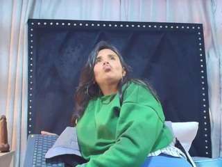 marcela-toca, female webcam model,  years old, on live webcam