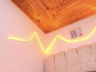 Marcela-Toca live cam preview