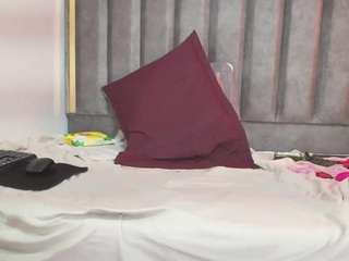 rachele-x live cam profile