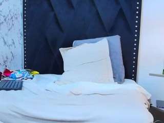 rachele-x Live Webcam on CamSoda