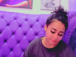 Samyy-naughty's Live Sex Cam Show