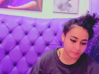 Samyy-naughty's Live Sex Cam Show