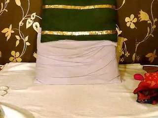 squirtymayagold Live Webcam on CamSoda