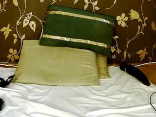 squirtymayagold Live Webcam on CamSoda