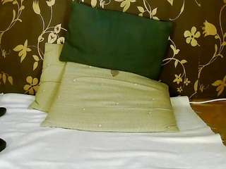 squirtymayagold Live Webcam on CamSoda