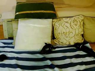 squirtymayagold live webcam show