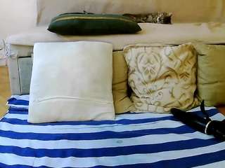 squirtymayagold live webcam show