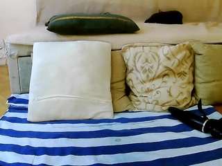 squirtymayagold live webcam show