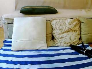 squirtymayagold live webcam show