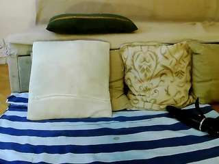 squirtymayagold live webcam show