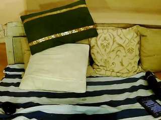 squirtymayagold live webcam show