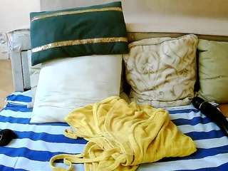 squirtymayagold live webcam show