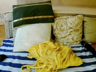squirtymayagold live webcam show