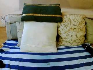 squirtymayagold live webcam show