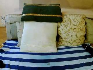 squirtymayagold live webcam show