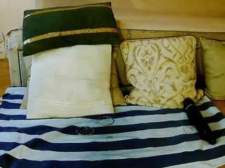 SquirtyMayaGold live webcam show