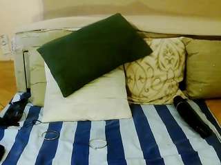 SquirtyMayaGold live webcam show