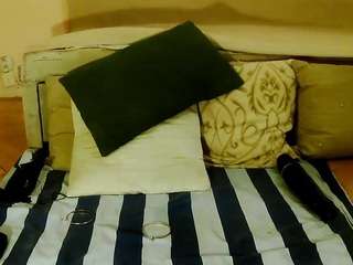 SquirtyMayaGold live webcam show