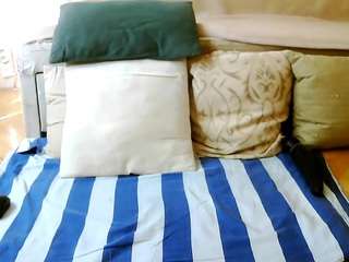 SquirtyMayaGold live webcam show