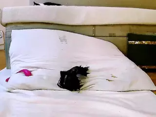 SquirtyMayaGold's Live Sex Cam Show